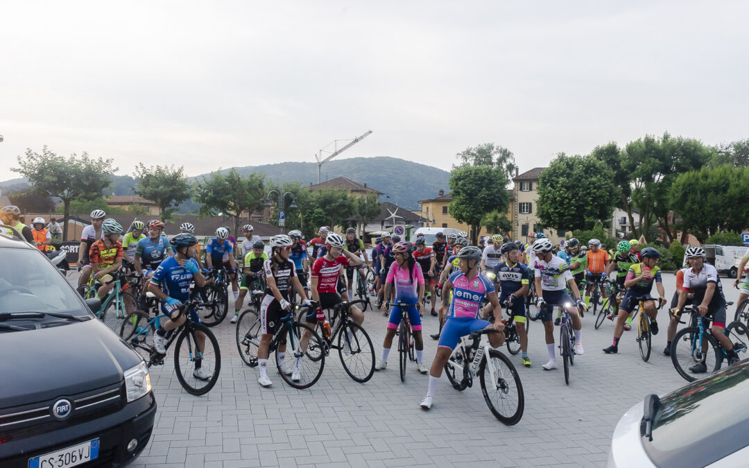 Successo e solidarietà per la “Pedalata tra le stelle” : 6500 € donati alla nostra Associazione